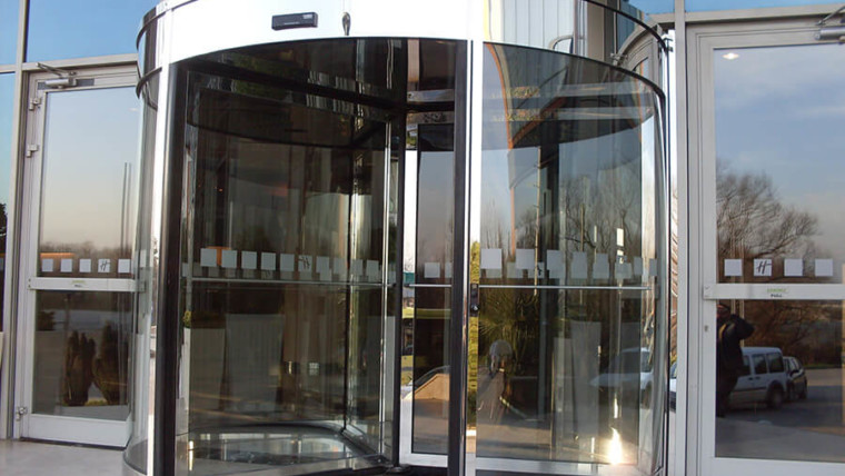  Automatic Revolving Doors